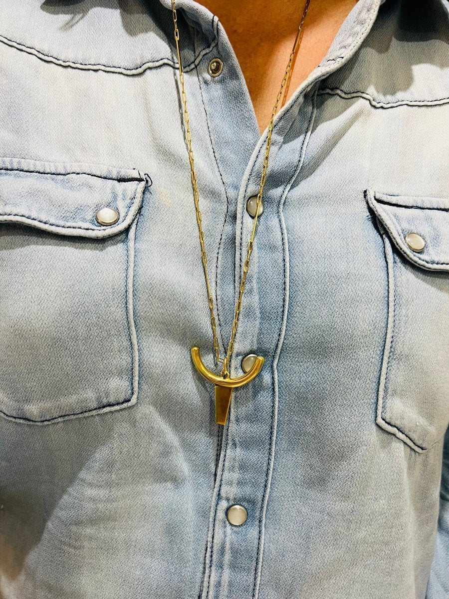 Sautoir en or jaune orné pendentif représentant une tête de taureau - Castafiore