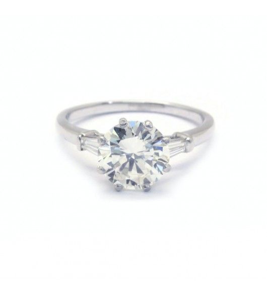 Solitaire - 2.36 carats - Castafiore