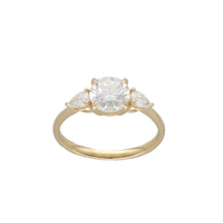 Solitaire Diamant – Or Jaune 18k – Diamant Central 1,17 ct D-VVS2 – Entourage 0,31 ct G-VS – Taille 53,5