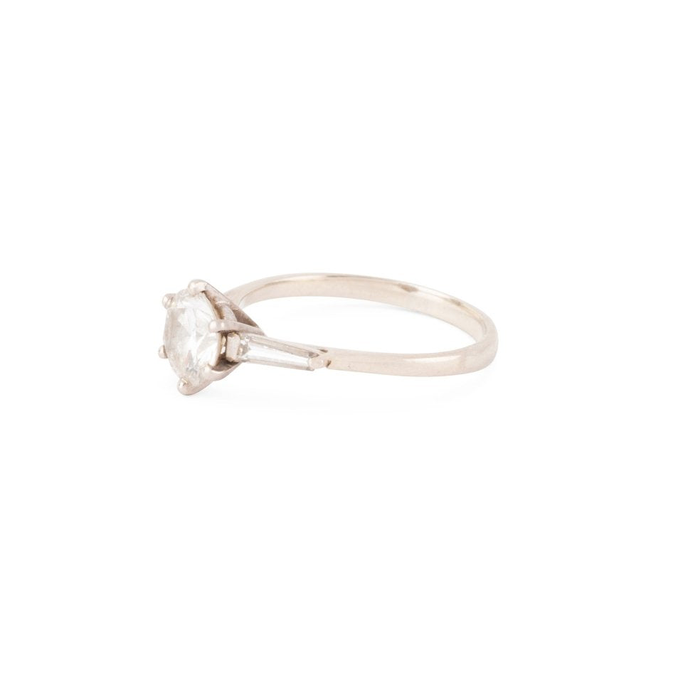 Solitaire en or blanc et diamants - Castafiore