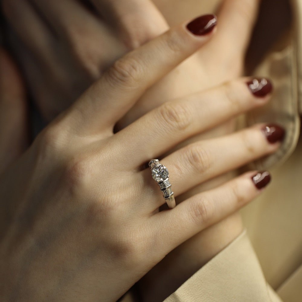 Solitaire en or gris 18K avec diamant 1,12 ct H - VS1 – Certificat HRD – Taille 55 - 56 - Castafiore