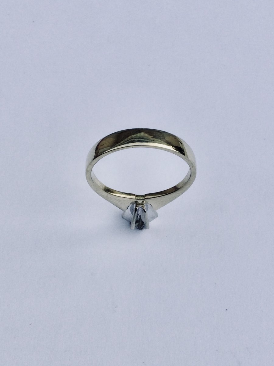 Solitaire En Or Jaune Et Diamant - Castafiore