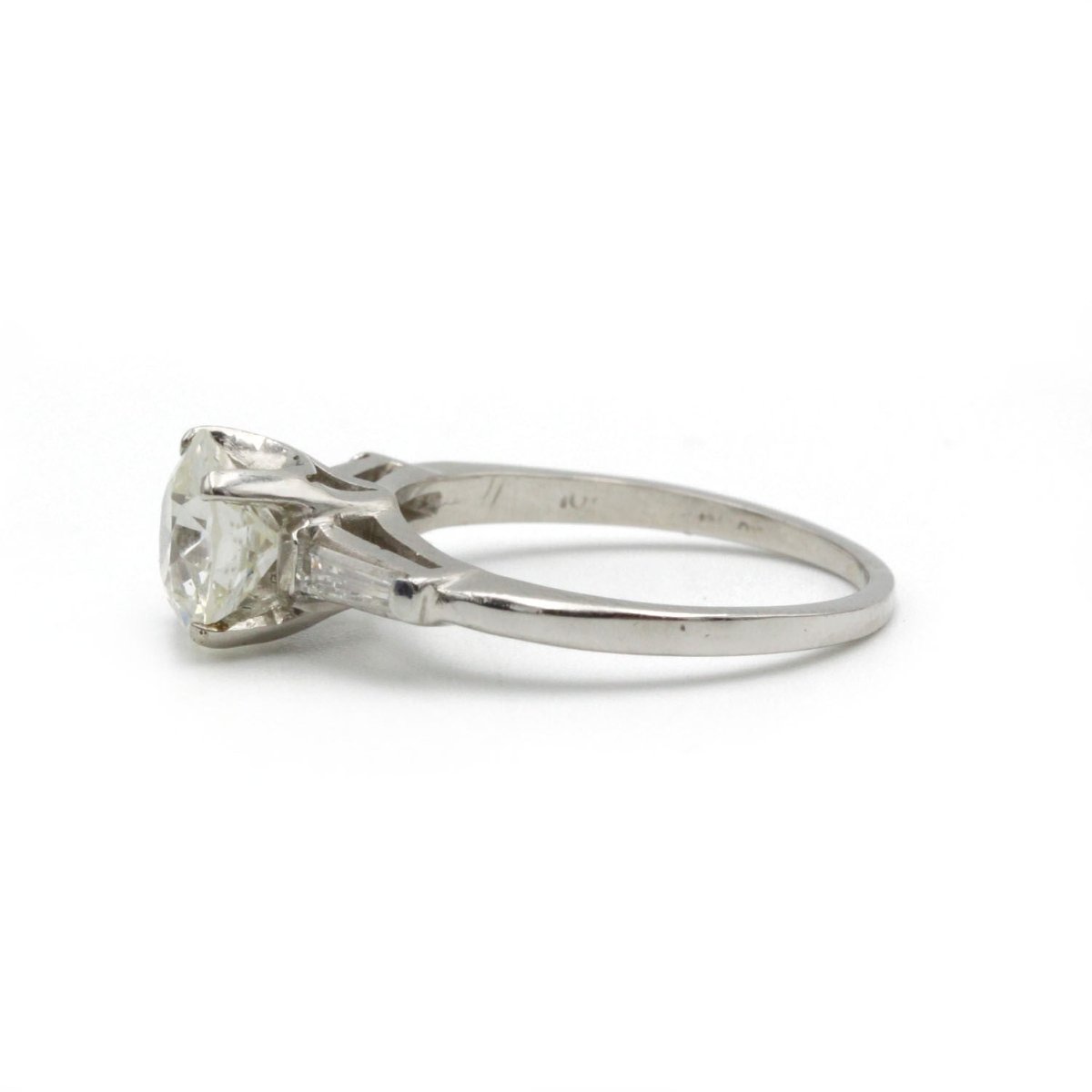 Solitaire - Platine et diamants - Castafiore