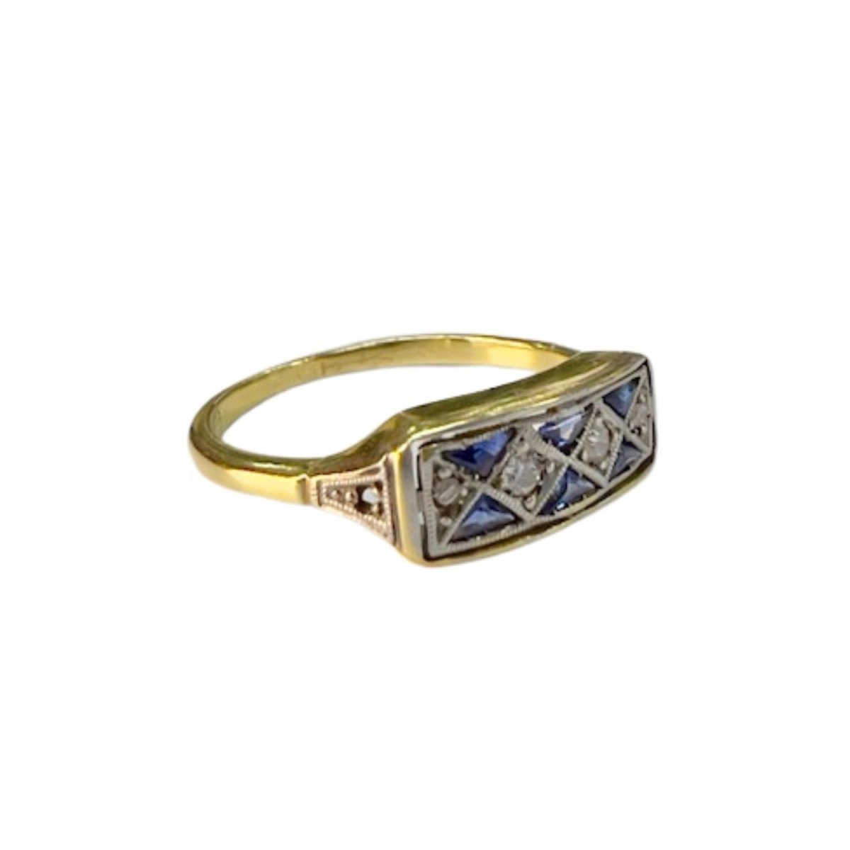 SORTIJA ART DECO EPOCA 1920 - 1925 de ORO 18 kts y PLATINO con DIAMANTES y ZAFIROS - Castafiore