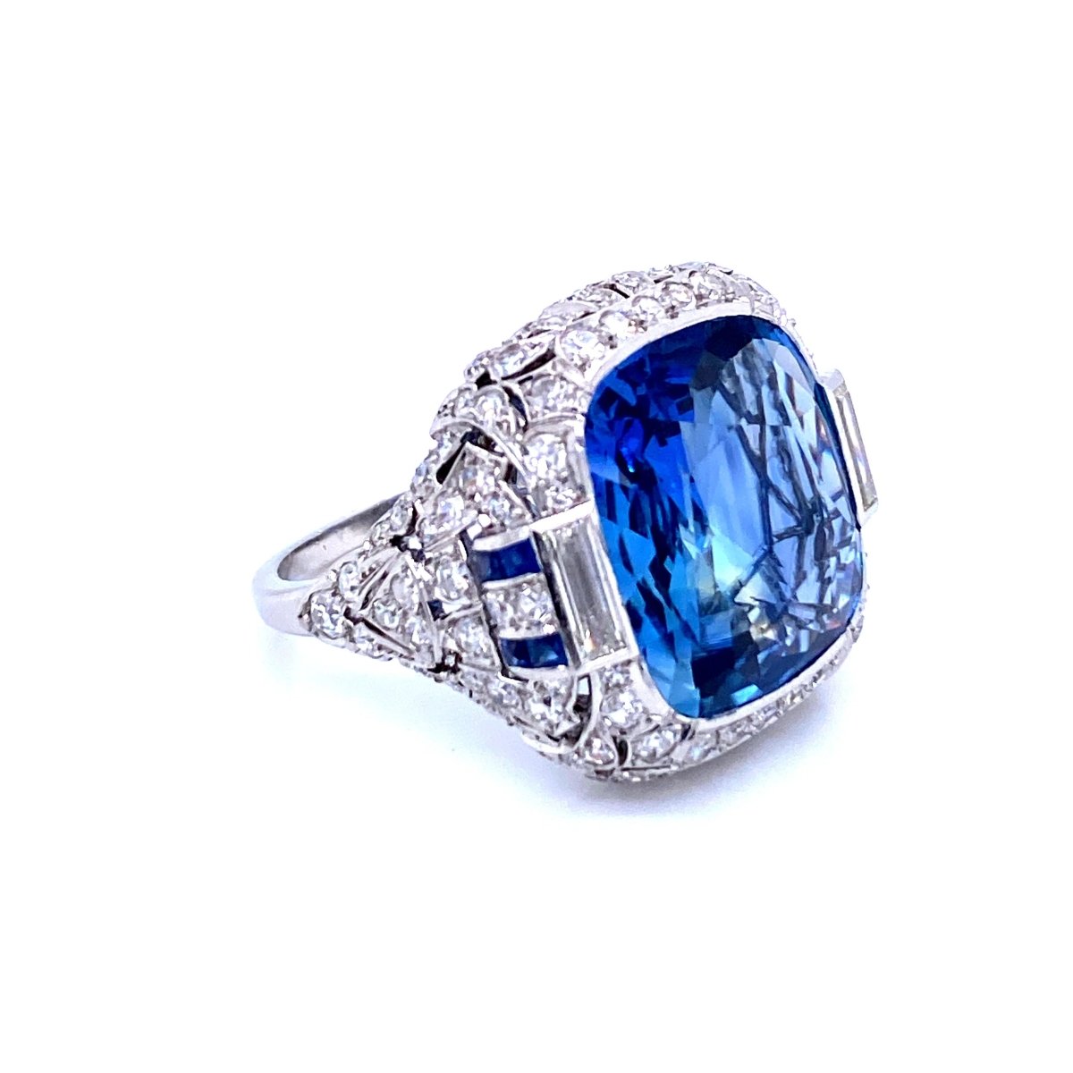 Ssef/Gubelin Certified 17 Carat Sapphire Art Deco Diamond Platinum Ring - Castafiore