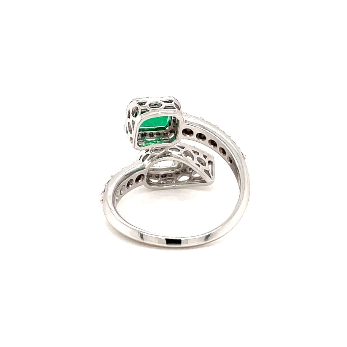 Summer Certified Colombian Emerald Diamond Bypass Gold Ring (bague en or à contournement d'émeraude colombienne certifiée) - Castafiore