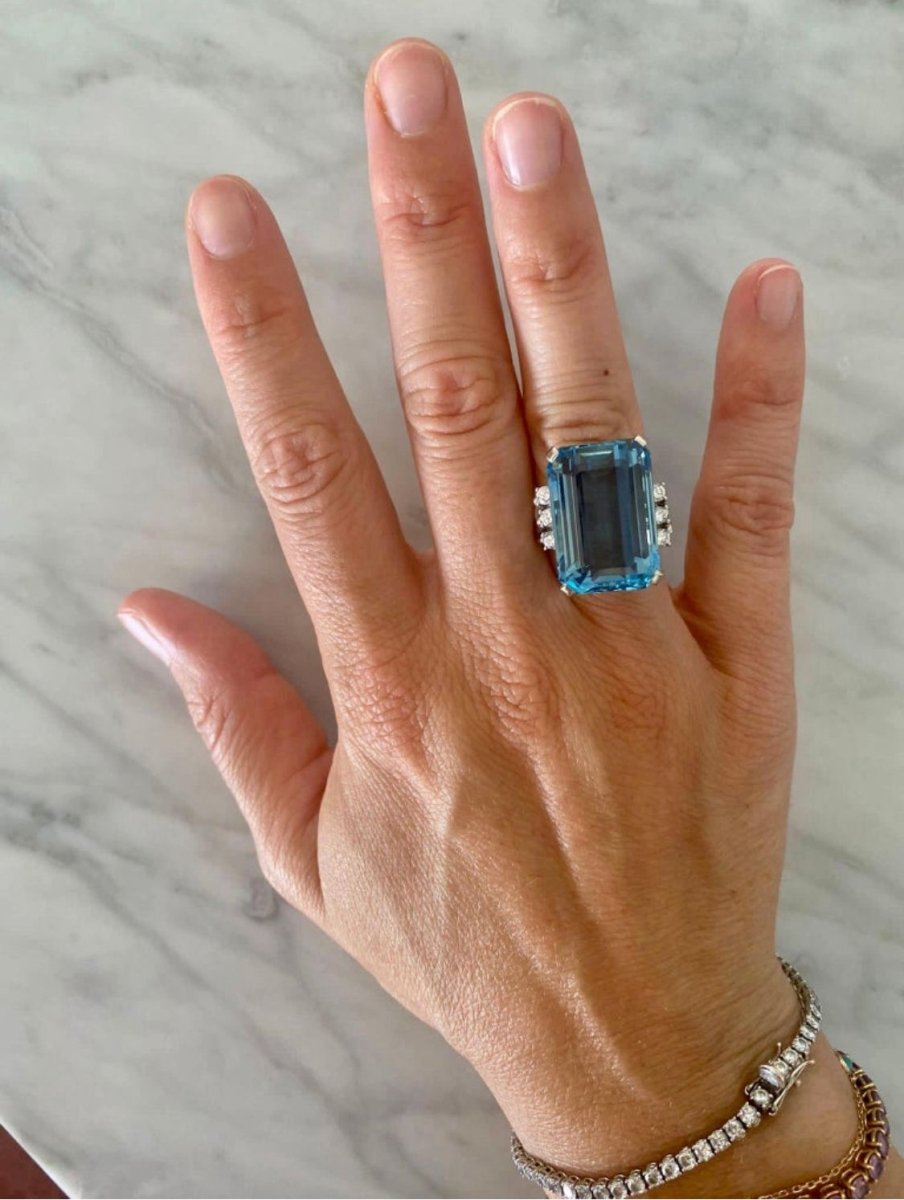 Vintage 25 Carat Santa Maria Aquamarine Diamond Gold Ring - Castafiore