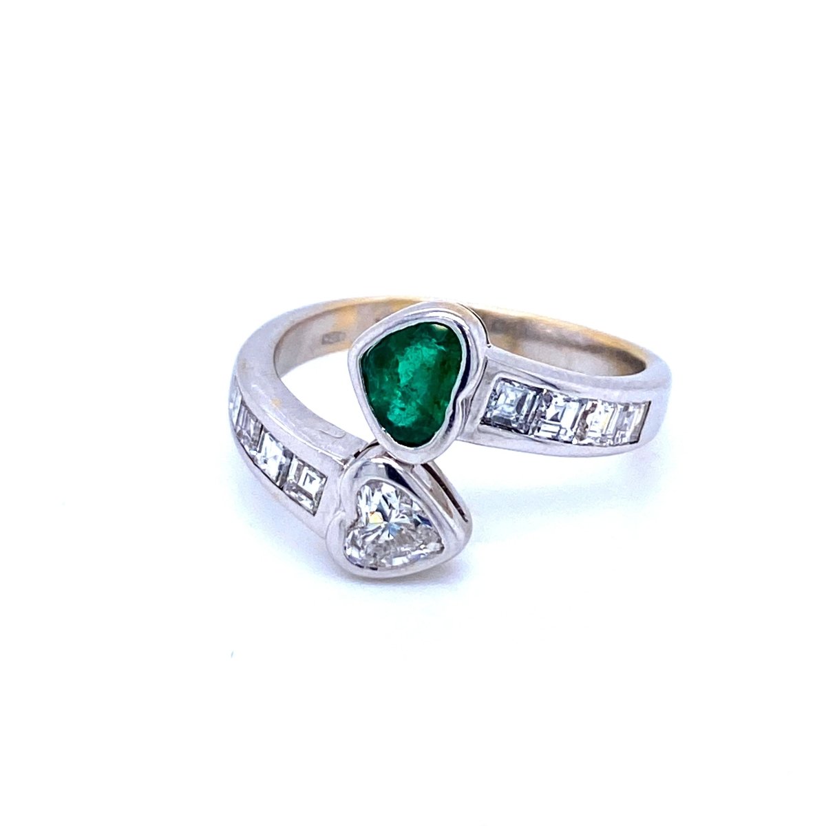 Vintage Hearts Emerald Diamond Vous et Moi Gold Ring - Castafiore