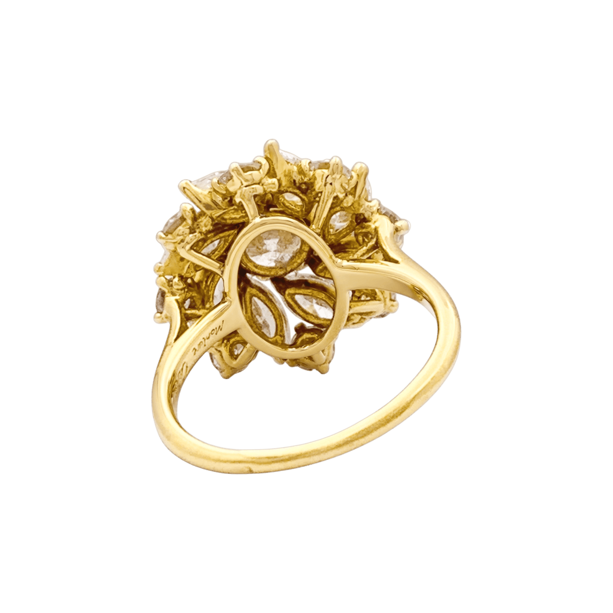 Bague Cartier, "Marguerite", diamants central 1,57 carat, or jaune.