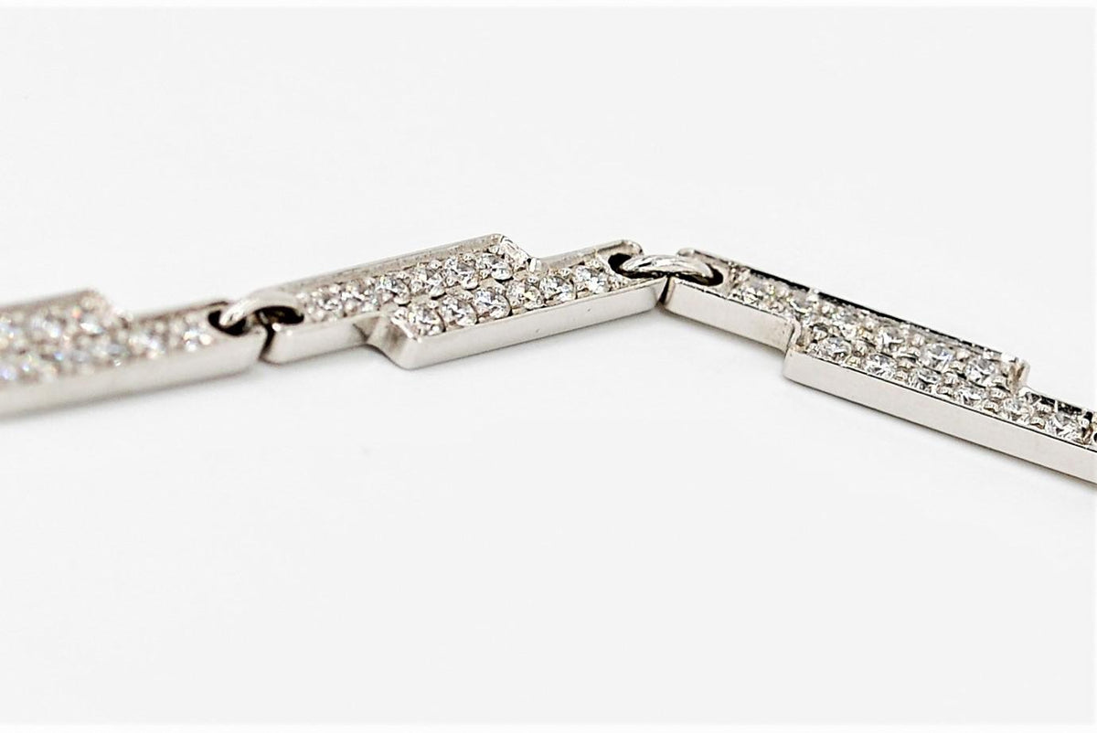 DINH VAN “Seventies” bracelet, in white gold set with diamonds