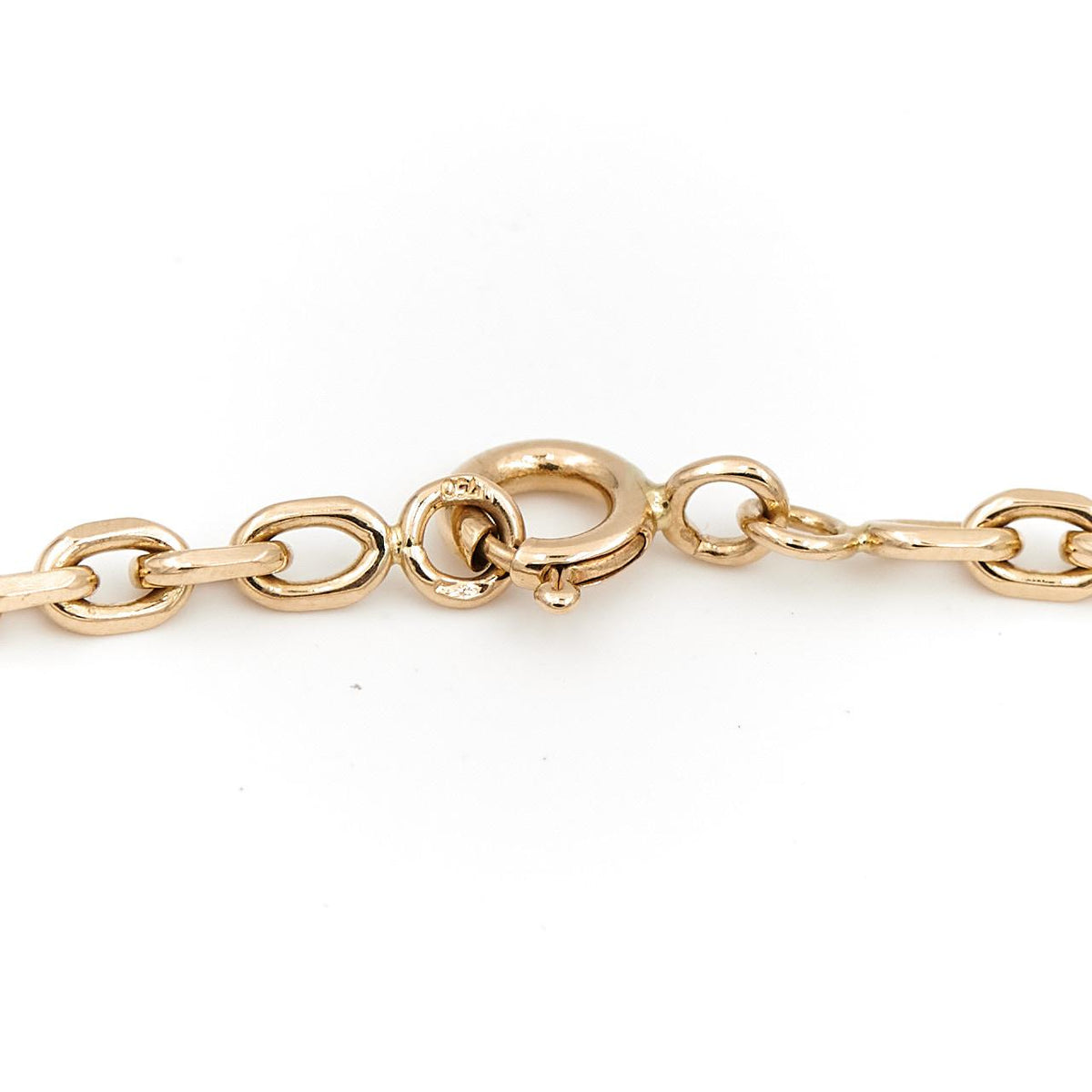 Cable link chain necklace in yellow gold