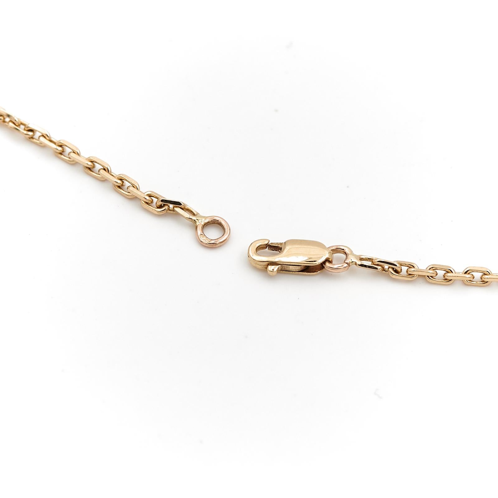 Cable link chain necklace in yellow gold