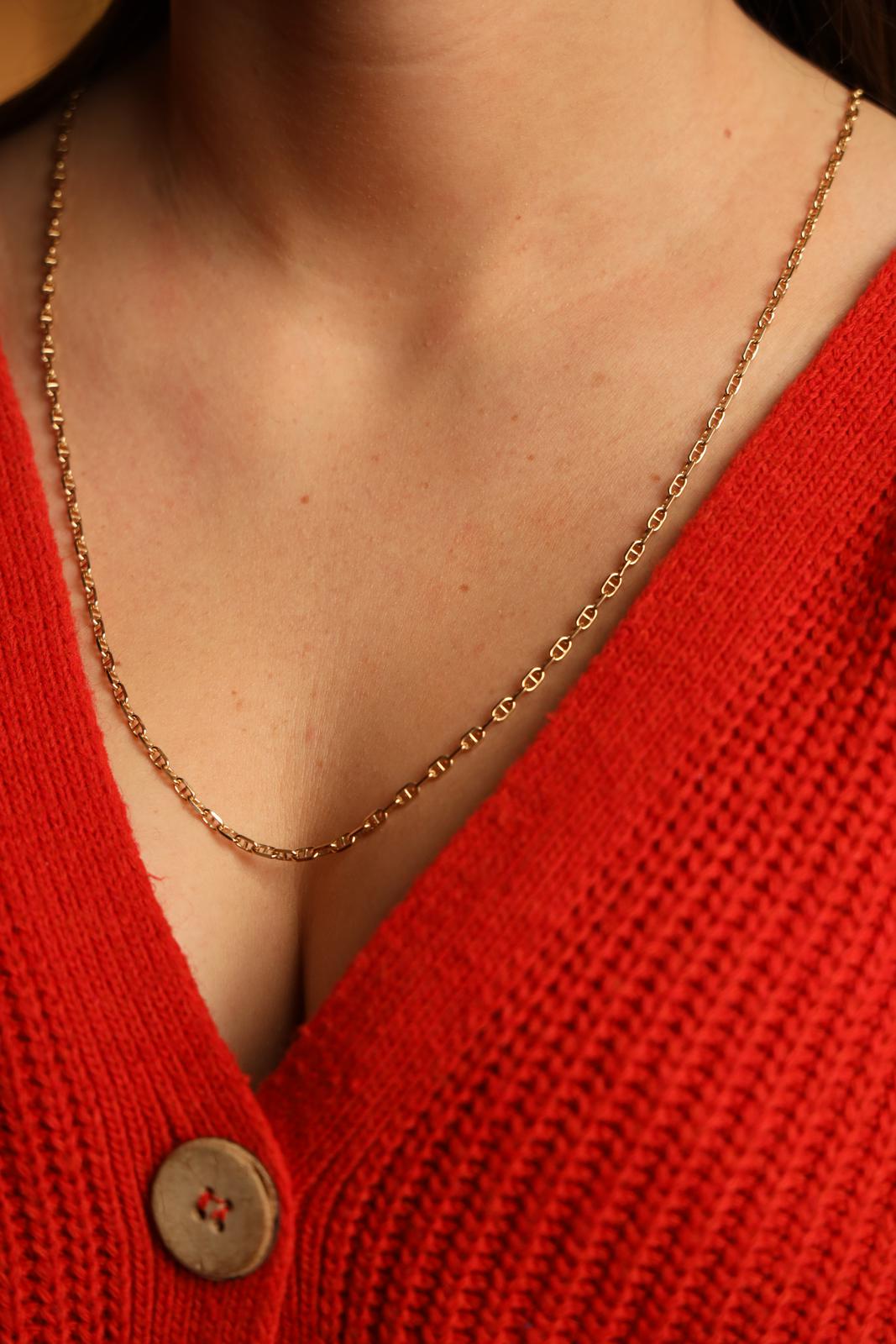 Navy mesh chain necklace in yellow gold