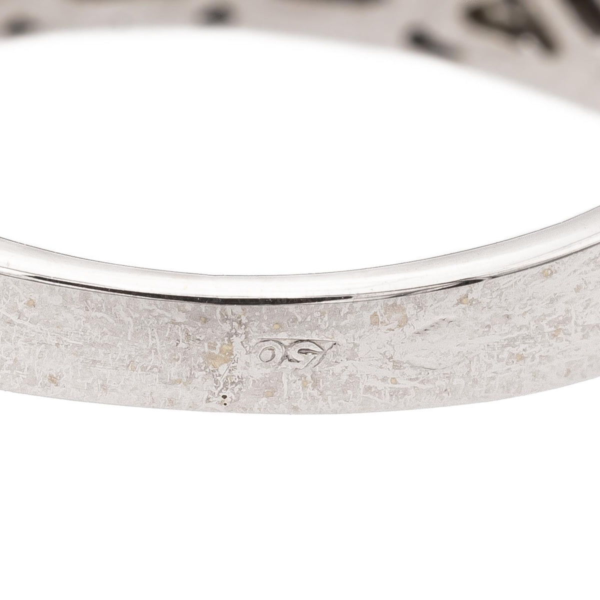 Bandeau ring in white gold and diamonds