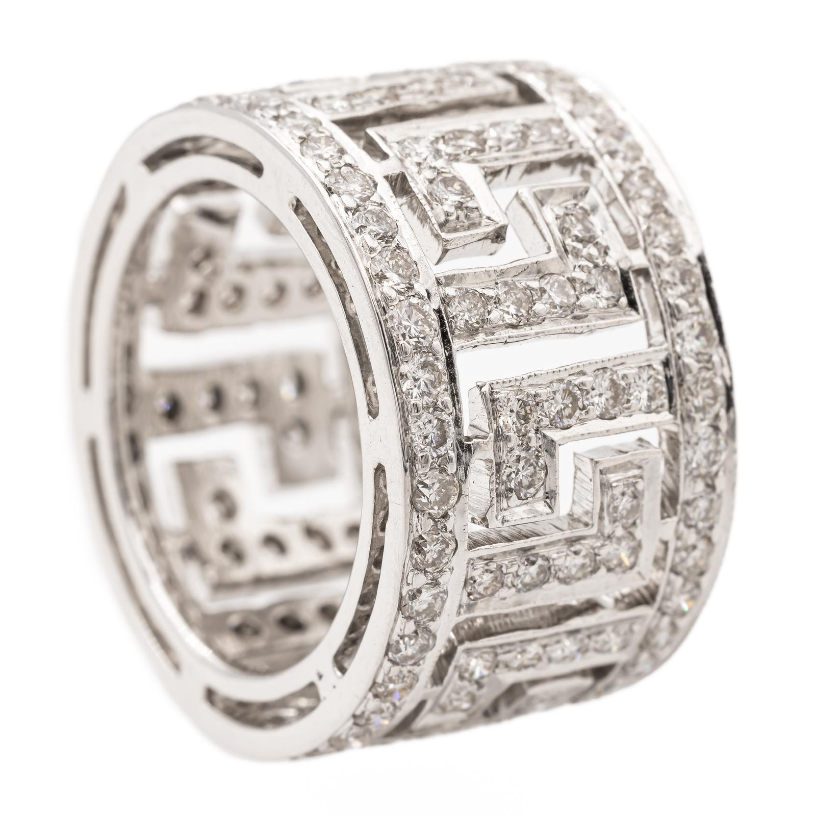 Openwork bandeau ring in white gold and diamonds