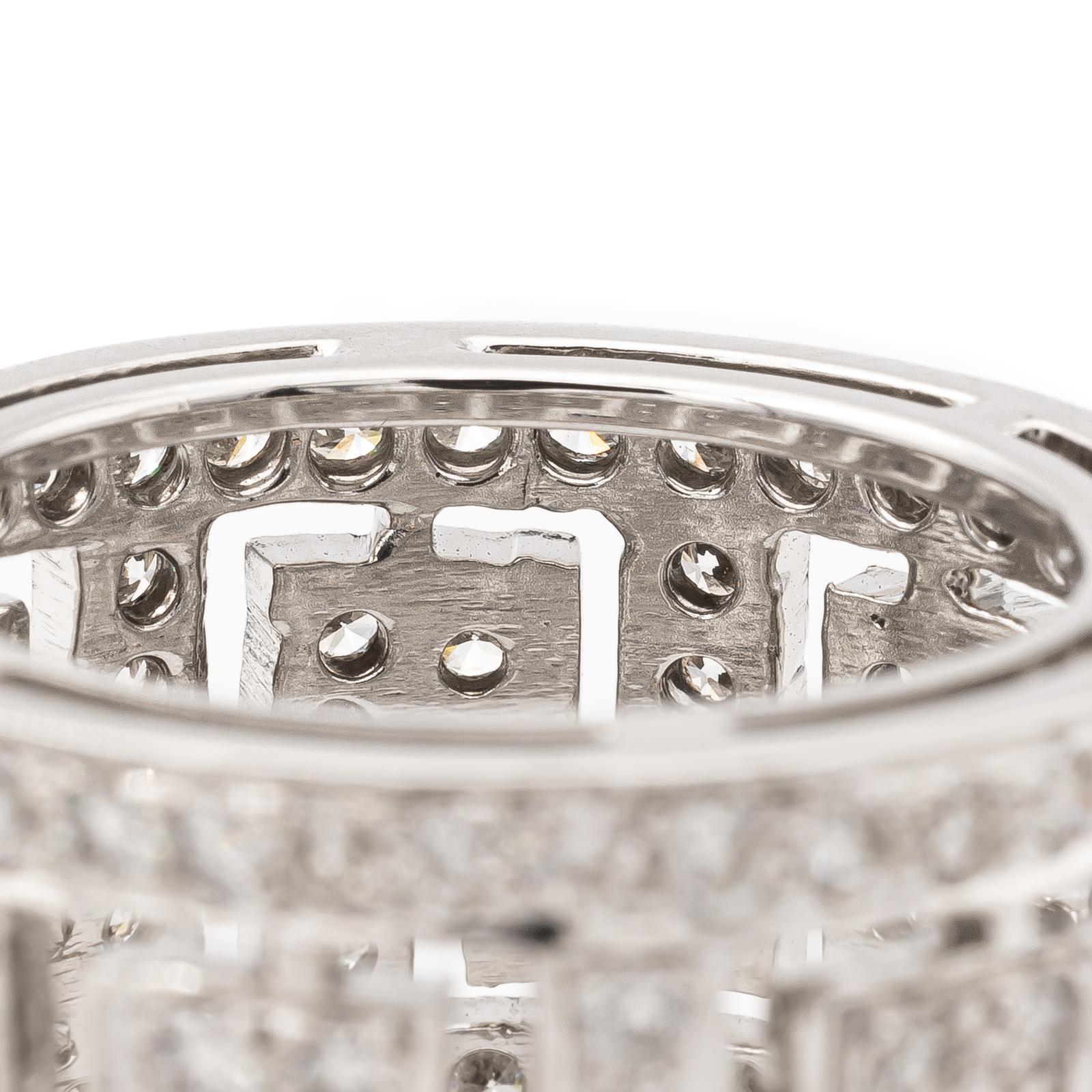Openwork bandeau ring in white gold and diamonds
