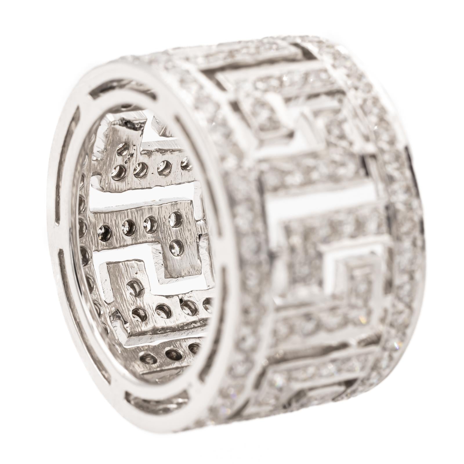 Openwork bandeau ring in white gold and diamonds