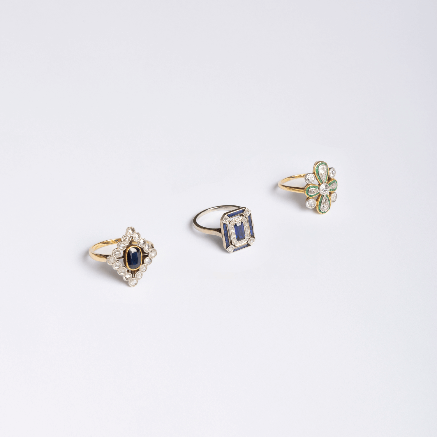 White gold and sapphire ring