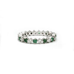 Alliance en or blanc, émeraudes et diamants - Castafiore