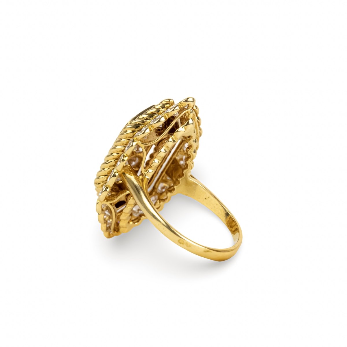 AVANT-PREMIÈRE - Bague VAN CLEEF & ARPELS en or jaune et diamants - Castafiore