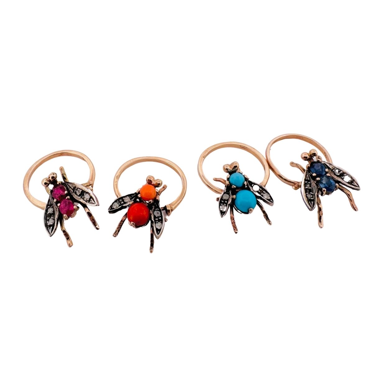 Bague Abeille en or jaune, argent, corail et diamants - Castafiore