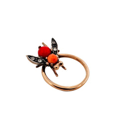 Bague Abeille en or jaune, argent, corail et diamants - Castafiore