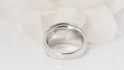 Bague ajourée en or blanc, diamants blancs et noirs - Castafiore