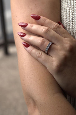 Bague Alliance américaine en or blanc et diamants - Castafiore