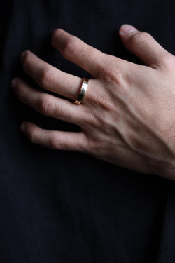 Bague Alliance CARTIER "Trinity" en or jaune - Castafiore