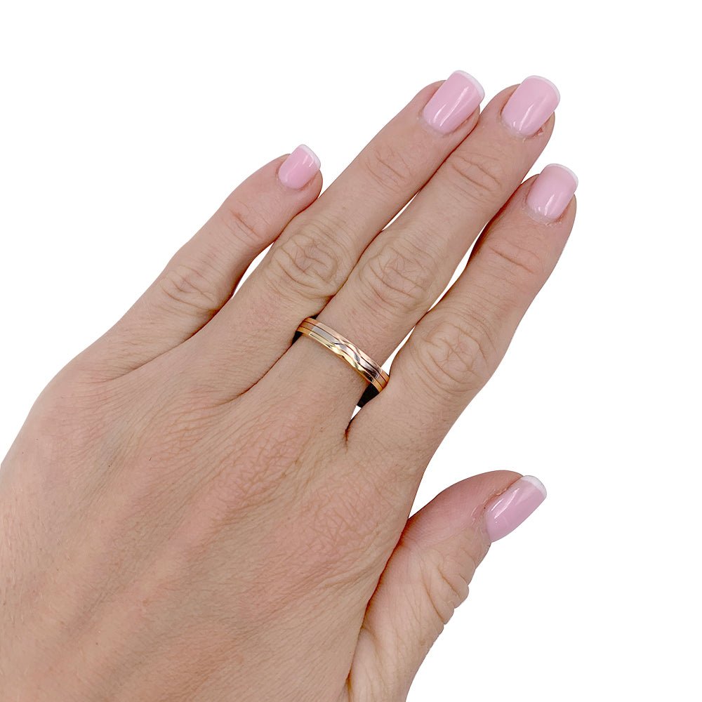 Bague Alliance CARTIER "Vendôme Louis Cartier" en trois ors - Castafiore