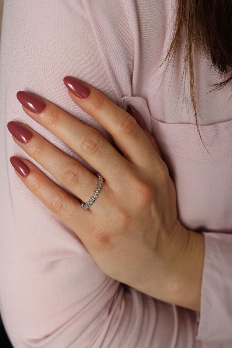 Bague Alliance en or blanc et diamants - Castafiore