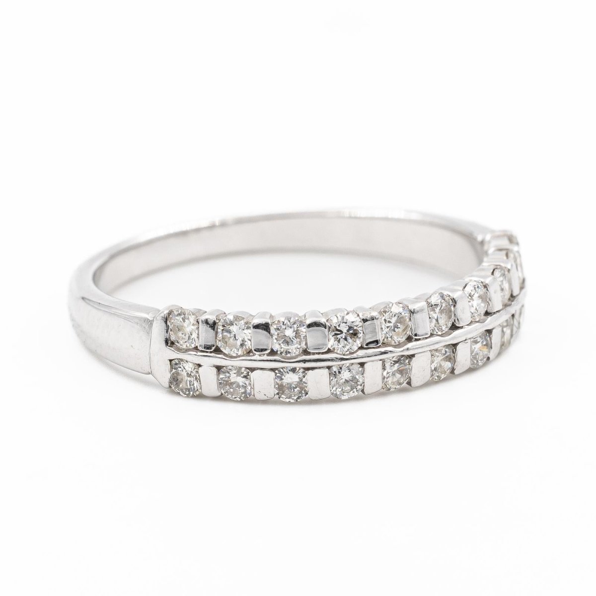 Bague Alliance en or blanc et diamants - Castafiore