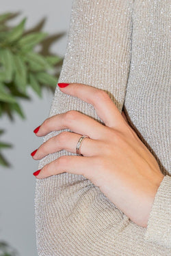 Bague Alliance en or blanc et diamants - Castafiore