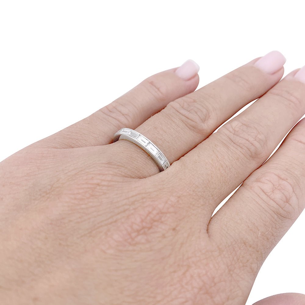 Bague Alliance en platine et diamants - Castafiore