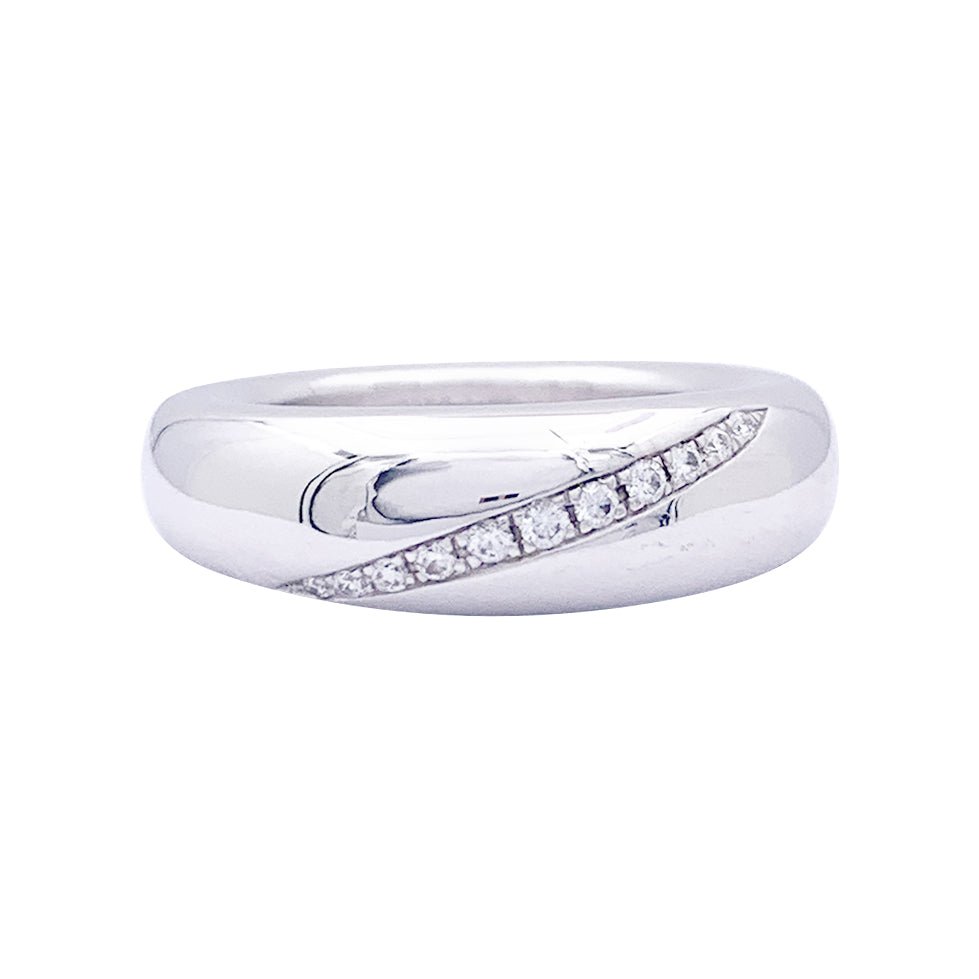 Bague Anneau CHAUMET en or blanc et diamants. - Castafiore
