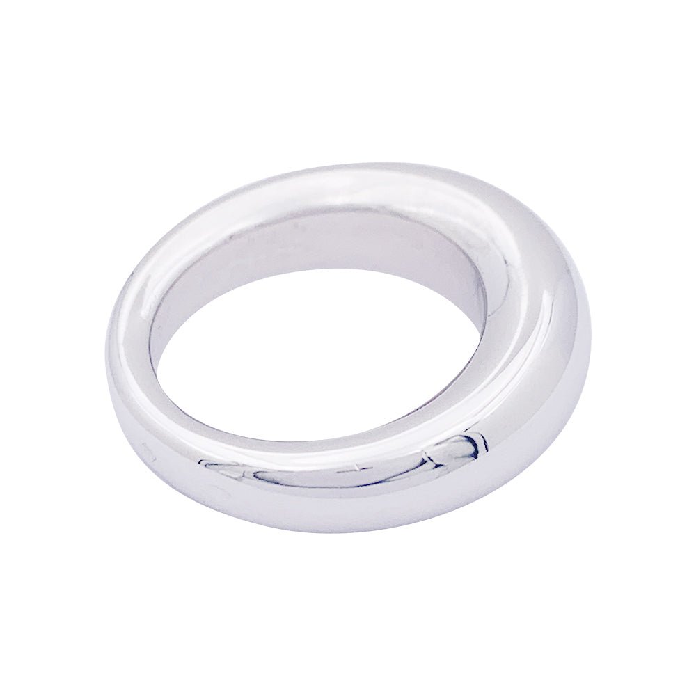 Bague Anneau CHAUMET en or blanc et diamants. - Castafiore