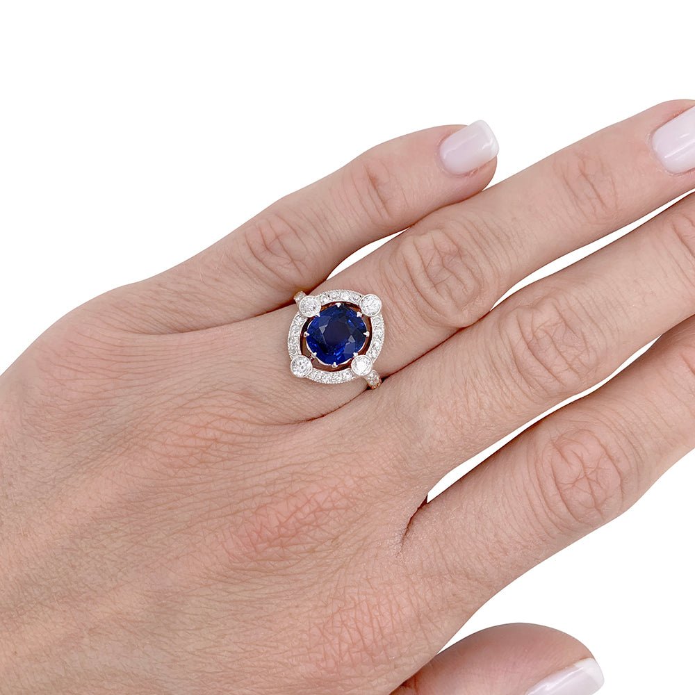 Bague années 1920, saphir Ceylan, diamants taille ancienne - Castafiore