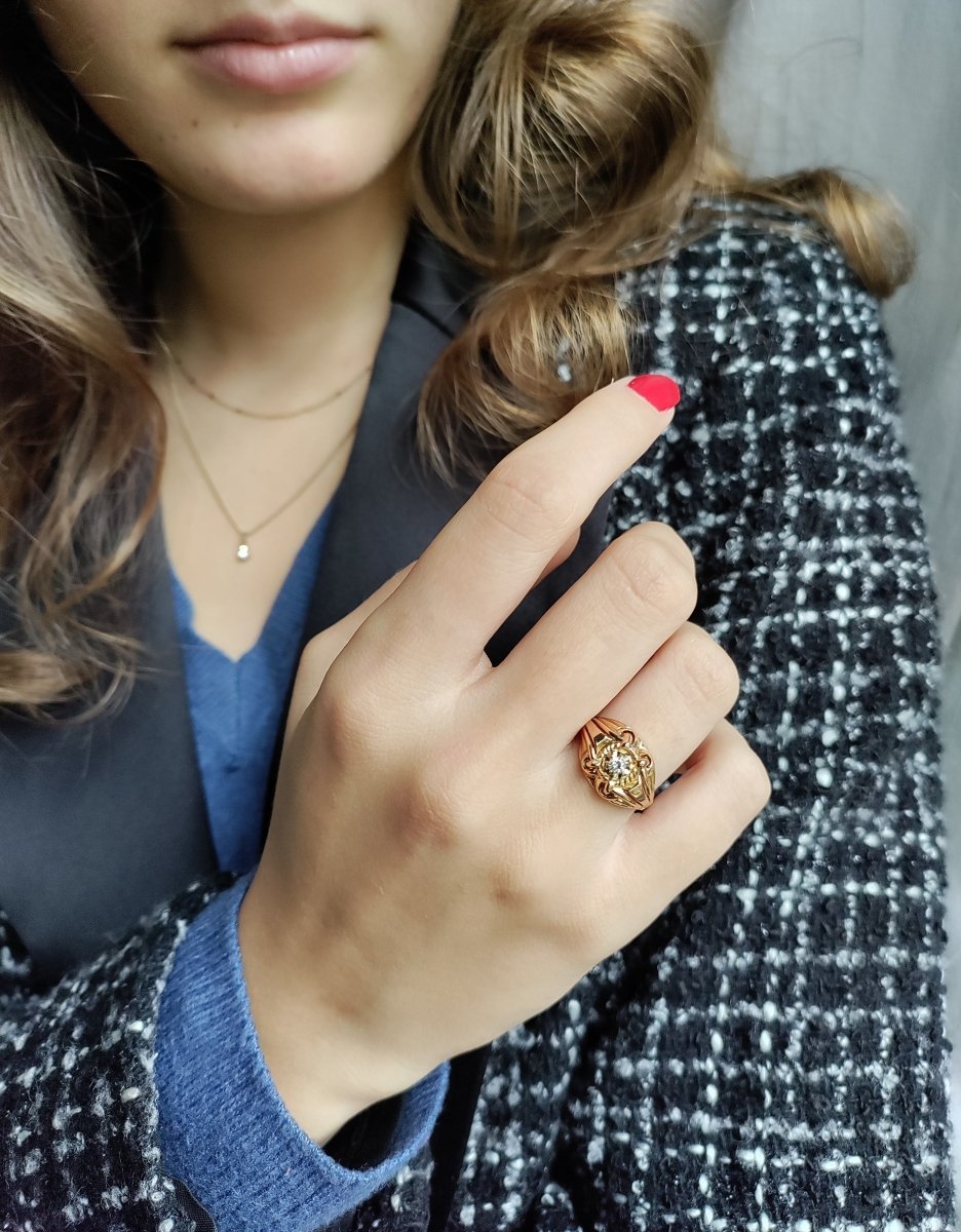 Bague Années 40 Godronnée Et Ajourée - Castafiore