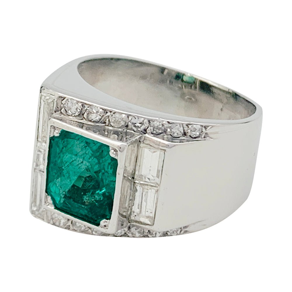 Bague Art Déco en platine, émeraude et diamants - Castafiore