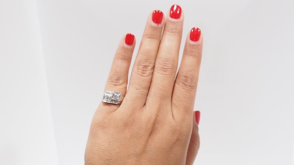 Bague Art Déco en platine et diamants