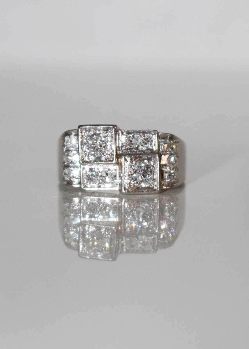 Bague Art Déco Platine Et Diamants - Castafiore