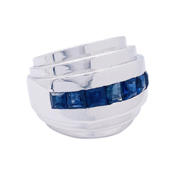 Bague Art déco, platine, saphirs calibrés. - Castafiore