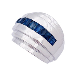 Bague Art déco, platine, saphirs calibrés. - Castafiore