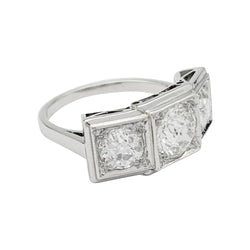 Bague art déco "trilogie" sertie de diamants sur platine - Castafiore