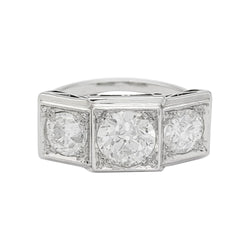 Bague art déco "trilogie" sertie de diamants sur platine - Castafiore