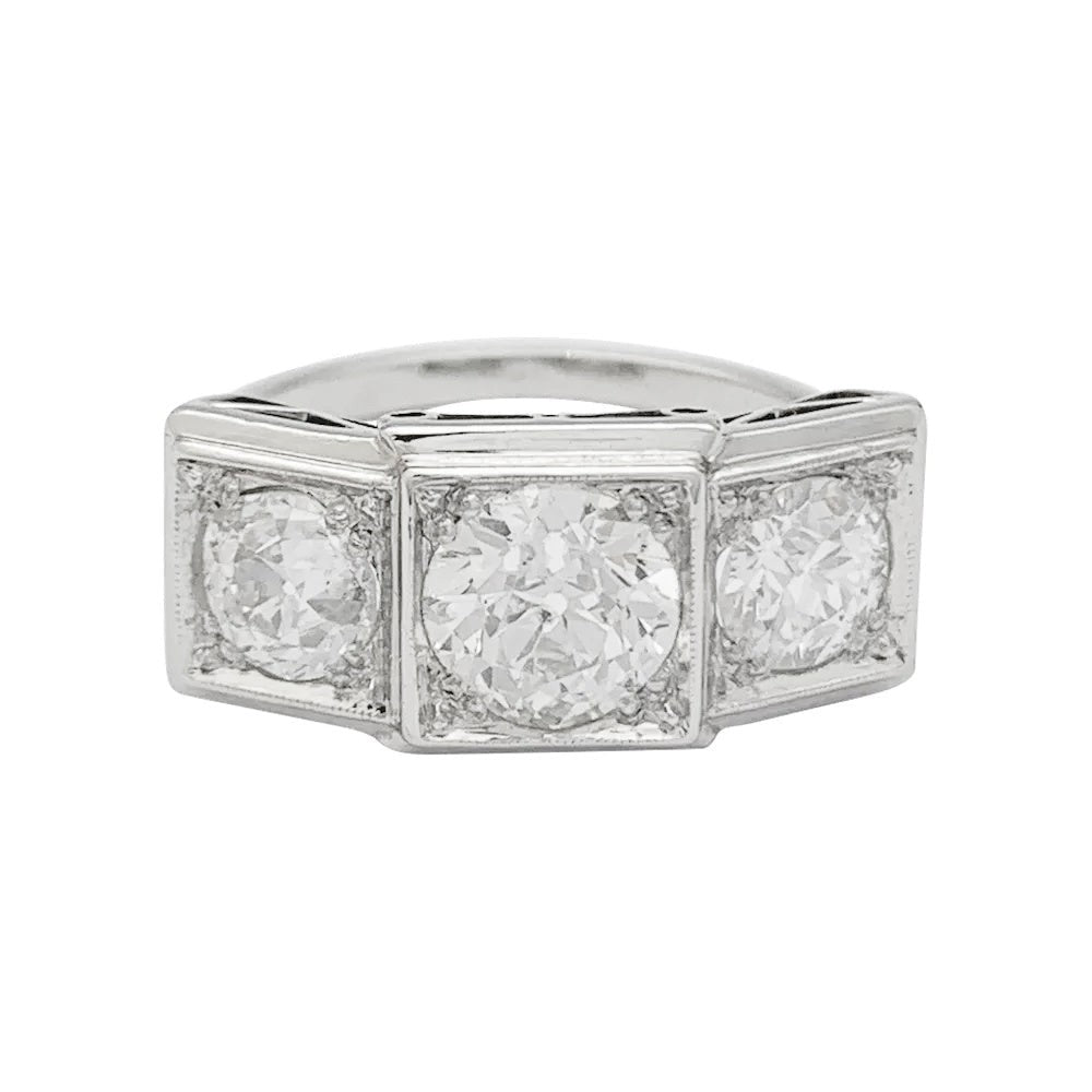 Bague art déco "trilogie" sertie de diamants sur platine - Castafiore