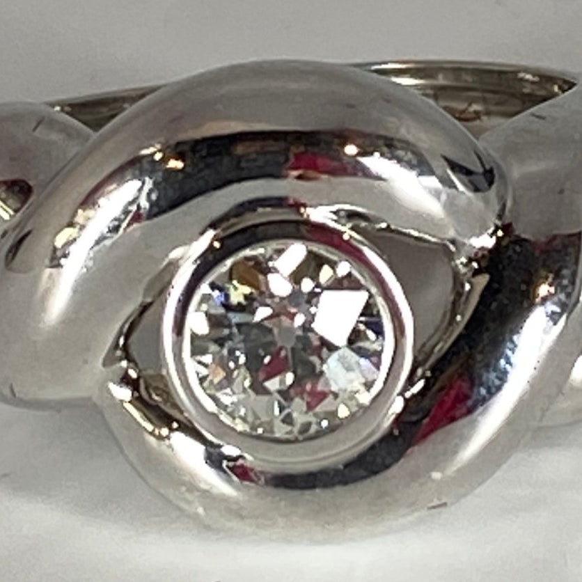 Bague bandeau à anneaux entrelacés en or blanc 18 carats et diamant - Castafiore