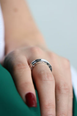 Bague Bandeau BULGARI "B.Zero1" en or blanc - Castafiore