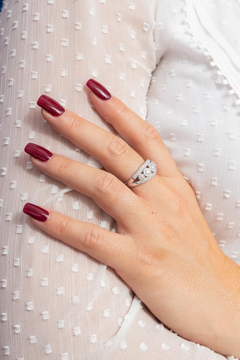 Bague Bandeau en or blanc et diamants - Castafiore