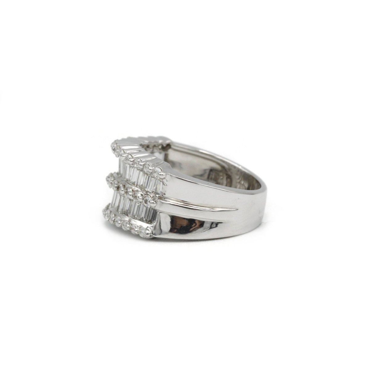 Bague Bandeau en or blanc et diamantsn - Castafiore